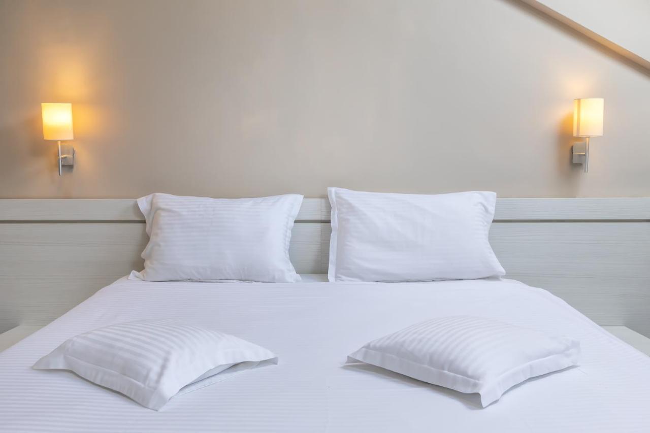 Alex&George Boutique Hotel Cluj-Napoca Ngoại thất bức ảnh