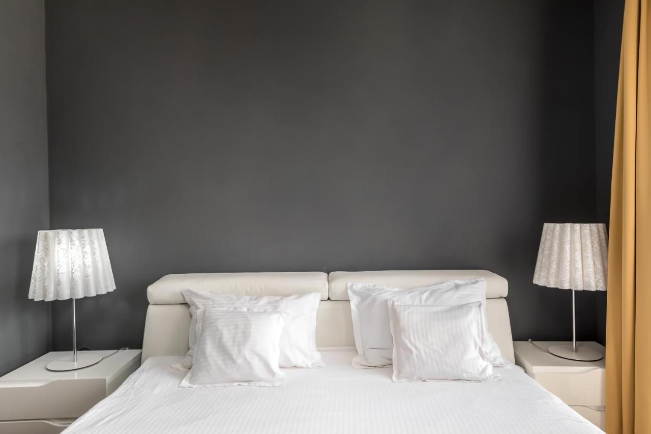 Alex&George Boutique Hotel Cluj-Napoca Ngoại thất bức ảnh