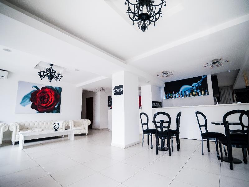 Alex&George Boutique Hotel Cluj-Napoca Ngoại thất bức ảnh