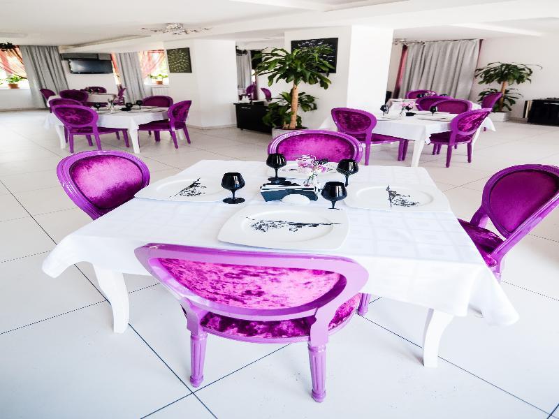 Alex&George Boutique Hotel Cluj-Napoca Ngoại thất bức ảnh