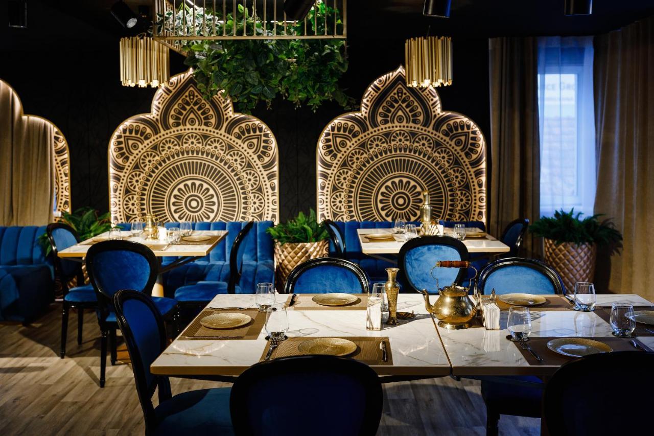 Alex&George Boutique Hotel Cluj-Napoca Ngoại thất bức ảnh